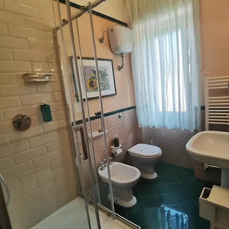 招待所 La Magnolia 卡斯特拉巴特