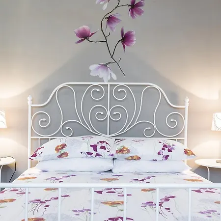 Guest house La Magnolia 3*